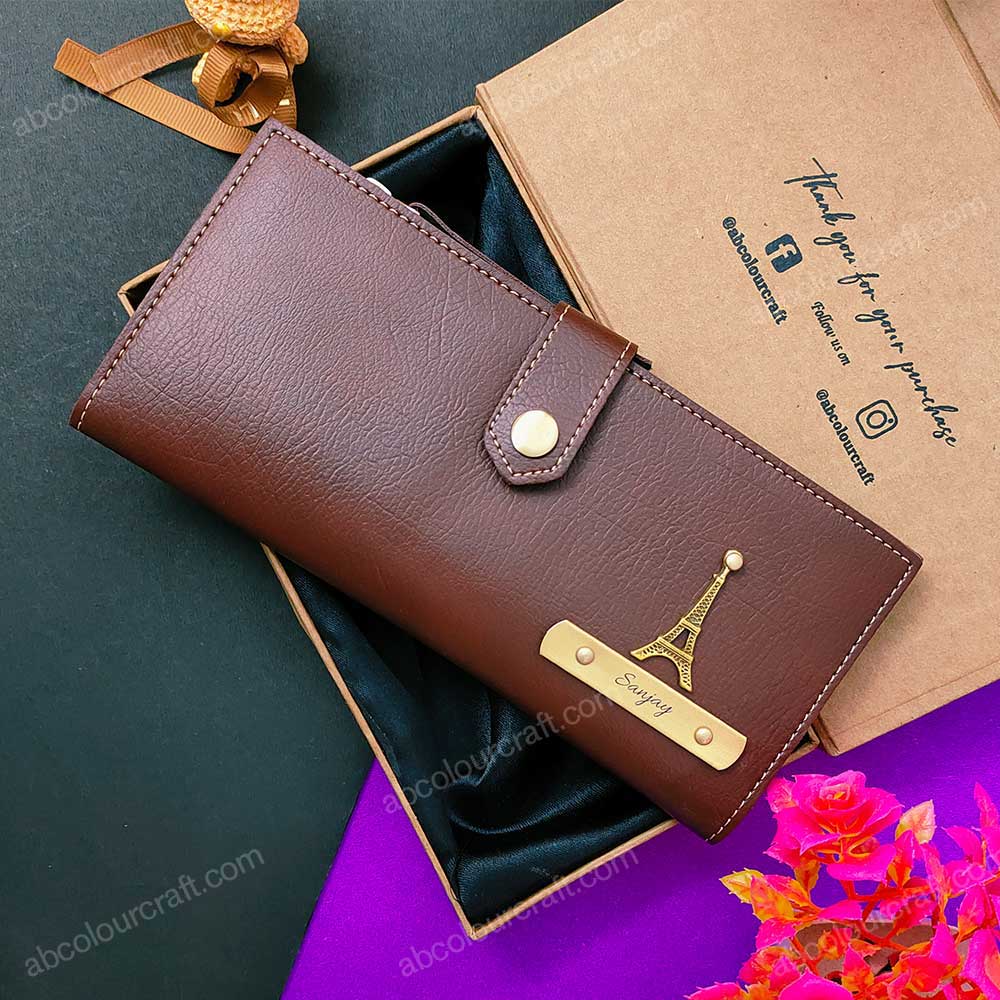 Personalized wallet for women